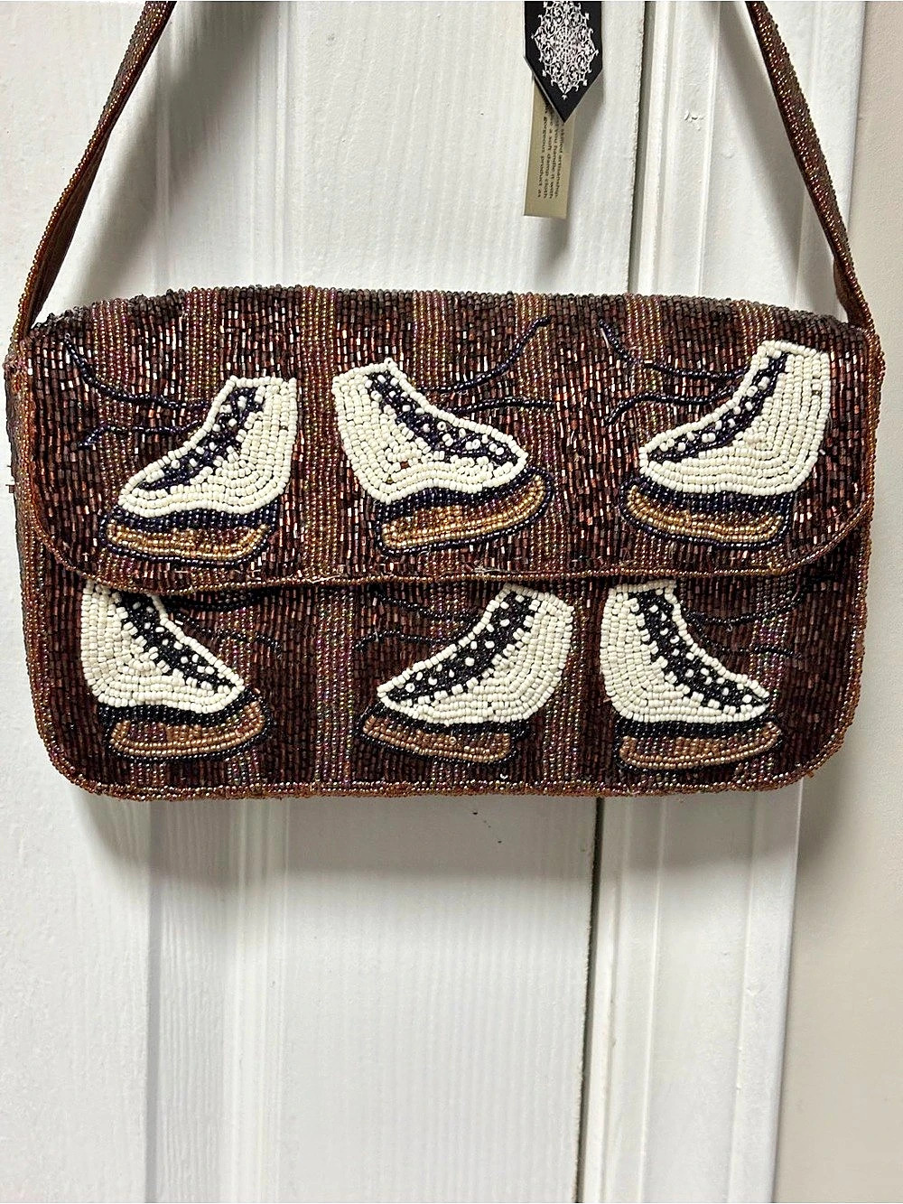 Beaded bag, with ice skates
